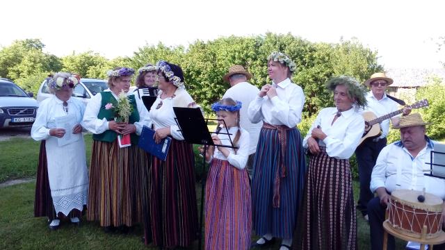 Folkloras kopa "Rota"